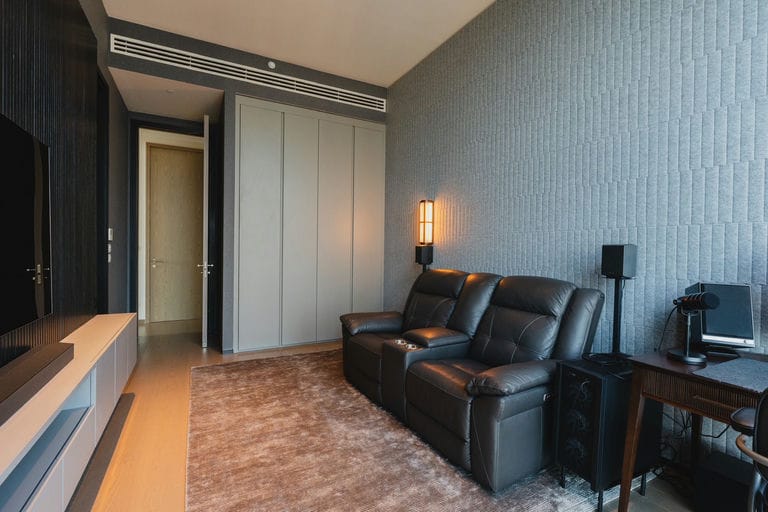 Simplex · Floor 29 · 162 sqm — 10