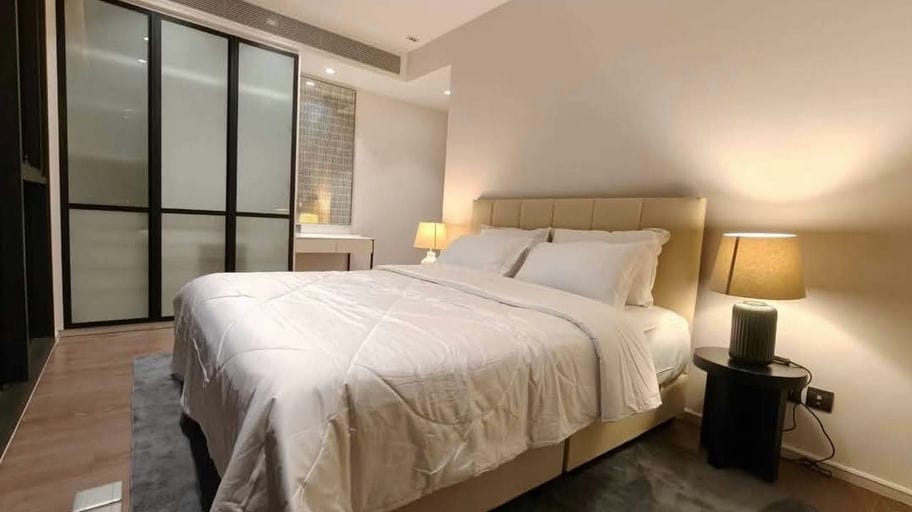 Simplex · Floor 27 · 70 sqm — 6