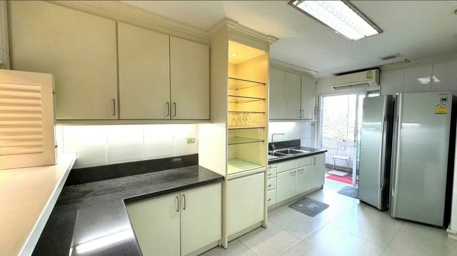 Simplex · Floor 11 · 164 sqm — 7