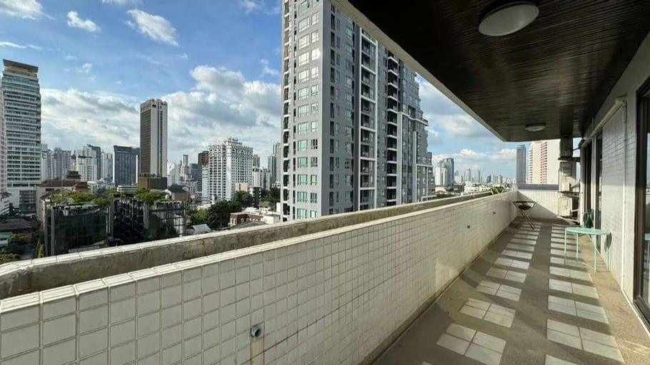 Simplex · Floor 11 · 164 sqm — 11