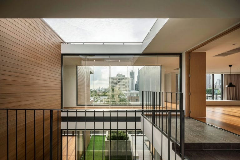 Penthouse · Floor 6 · 375 sqm — 15