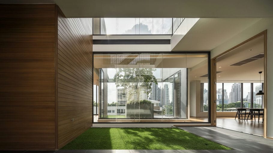 Penthouse · Floor 6 · 375 sqm — 10