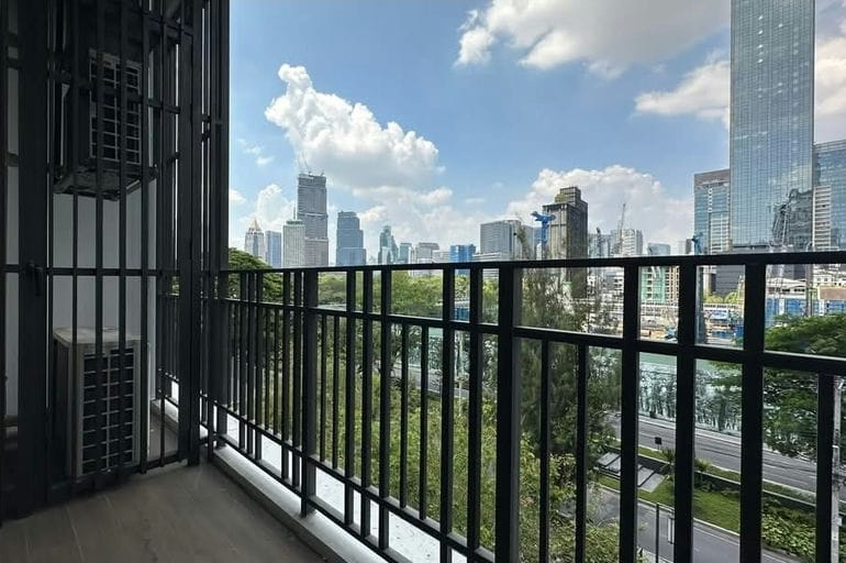 Simplex · Floor 5 · 64.5 sqm — 12