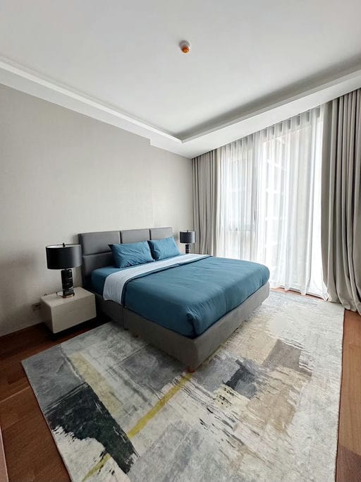 Simplex · Floor 16 · 93 sqm — 12