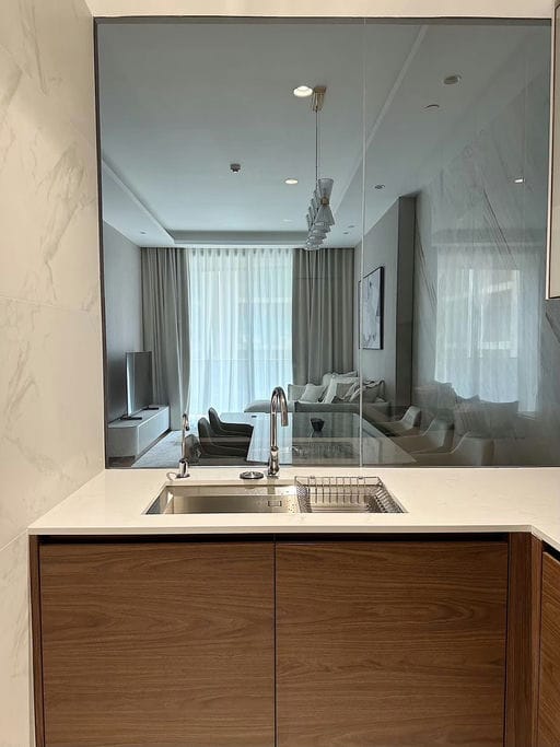 Simplex · Floor 16 · 93 sqm — 7