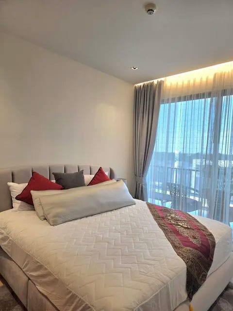 Penthouse · Floor 4 · 146 sqm — 5