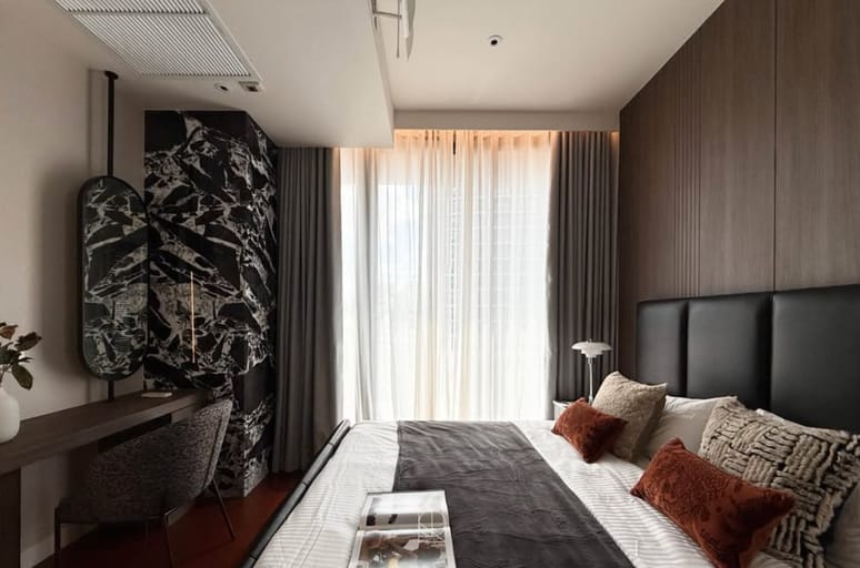 Simplex · Floor 11 · 84 sqm — 2