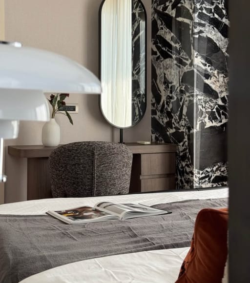 Simplex · Floor 11 · 84 sqm — 15