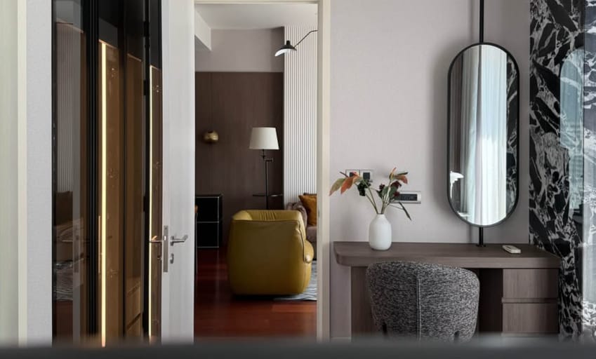Simplex · Floor 11 · 84 sqm — 18
