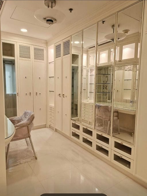 Penthouse · Floor 35 · 276 sqm — 4