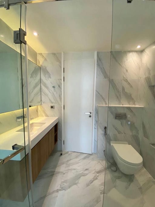 Simplex · Floor 17 · 65 sqm — 2