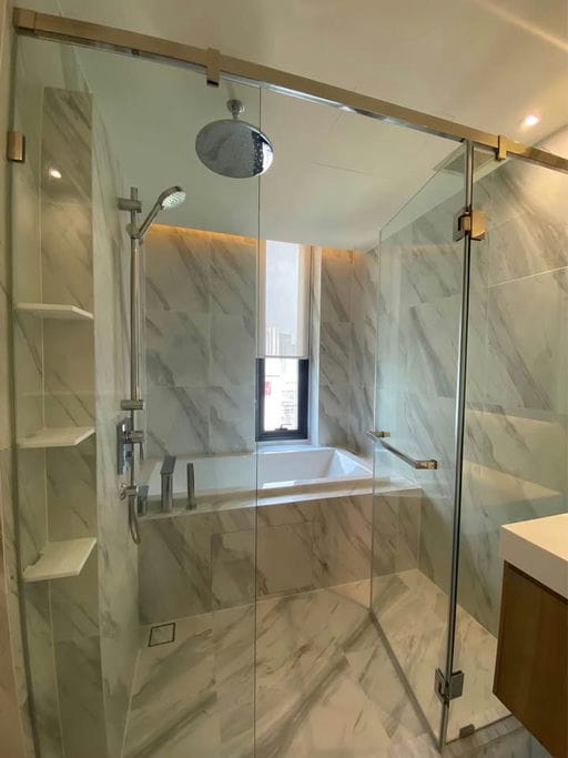 Simplex · Floor 17 · 65 sqm — 4