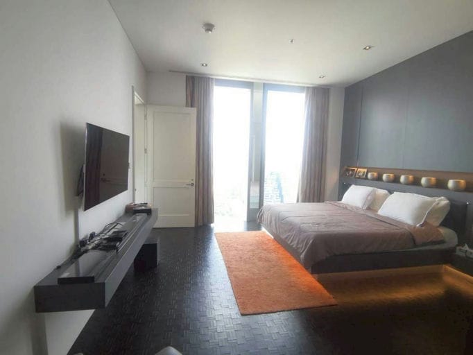 Simplex · Floor 33 · 146 sqm — 6