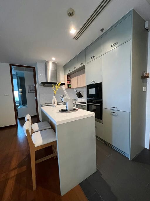 Simplex · Floor 14 · 70 sqm — 10