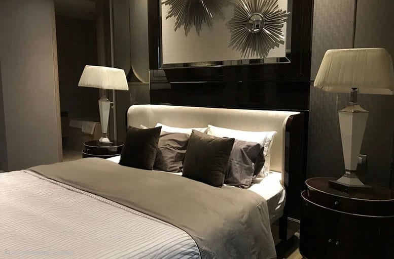 Simplex · Floor 42 · 82.5 sqm — 3