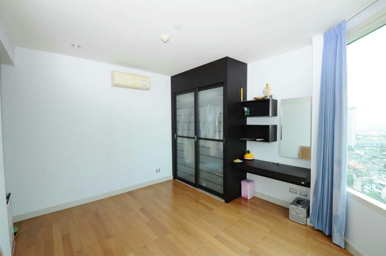 Simplex · Floor 20 · 145.94 sqm — 10