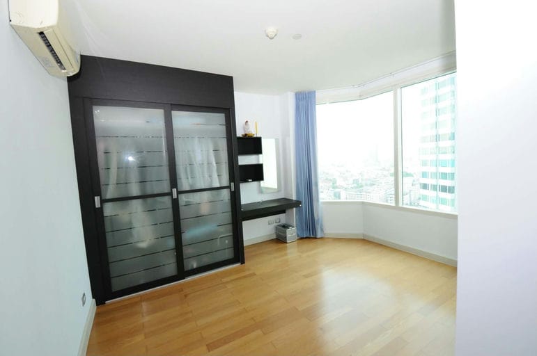 Simplex · Floor 20 · 145.94 sqm — 11