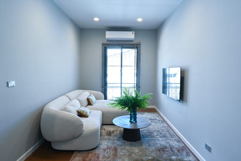 4 Bed · 364 sqm — 22