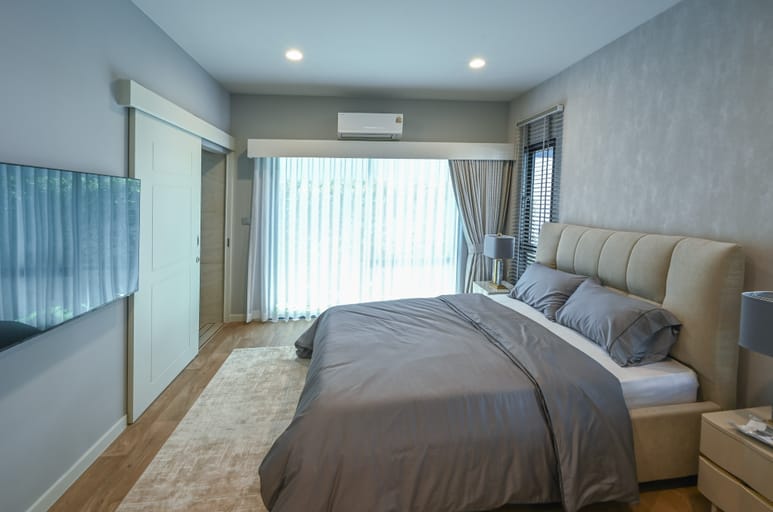 4 Bed · 364 sqm — 16
