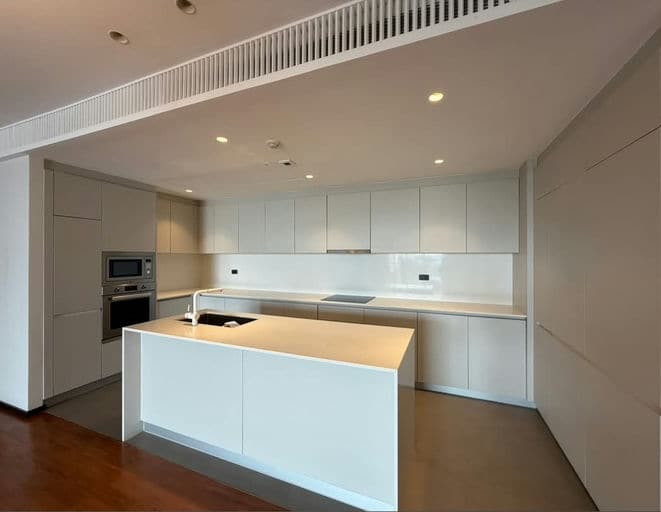 Simplex · Floor 7 · 180.8 sqm