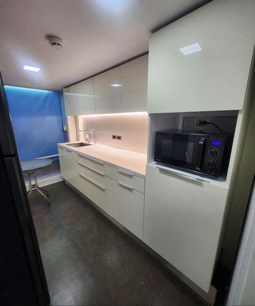 Penthouse · 200 sqm — 3