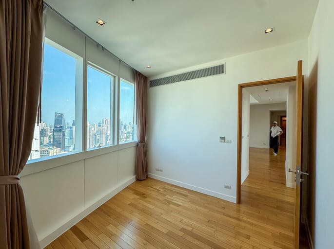 Simplex · Floor 36 · 128 sqm — 4