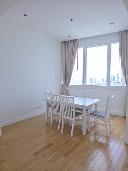 Simplex · Floor 36 · 128 sqm — 15