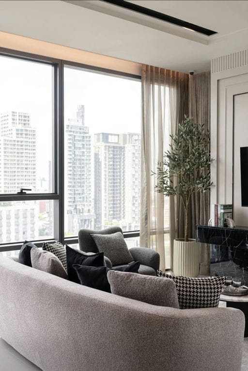 Simplex · Floor 17 · 86 sqm — 8