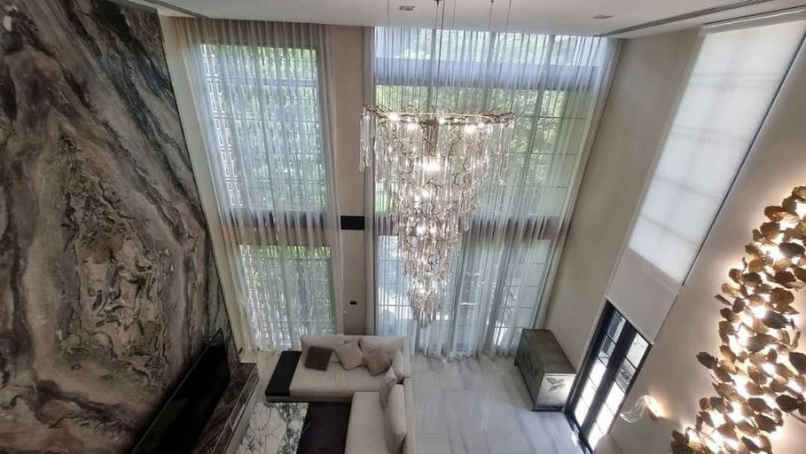 4 Bed · 425 sqm — 14