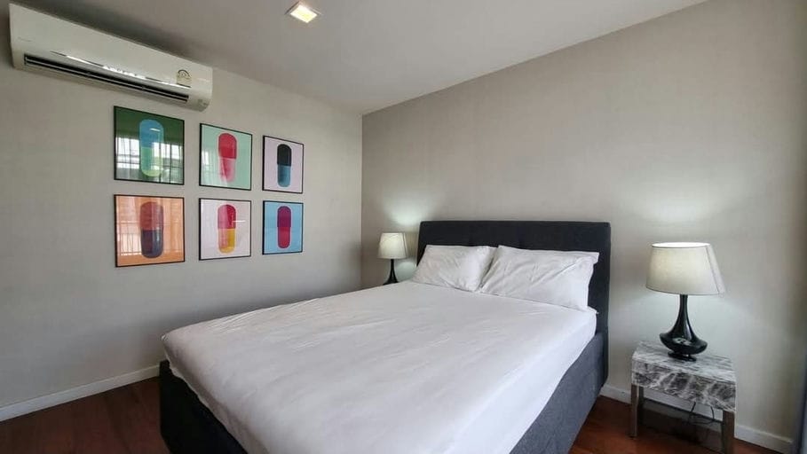 4 Bed · 425 sqm — 11