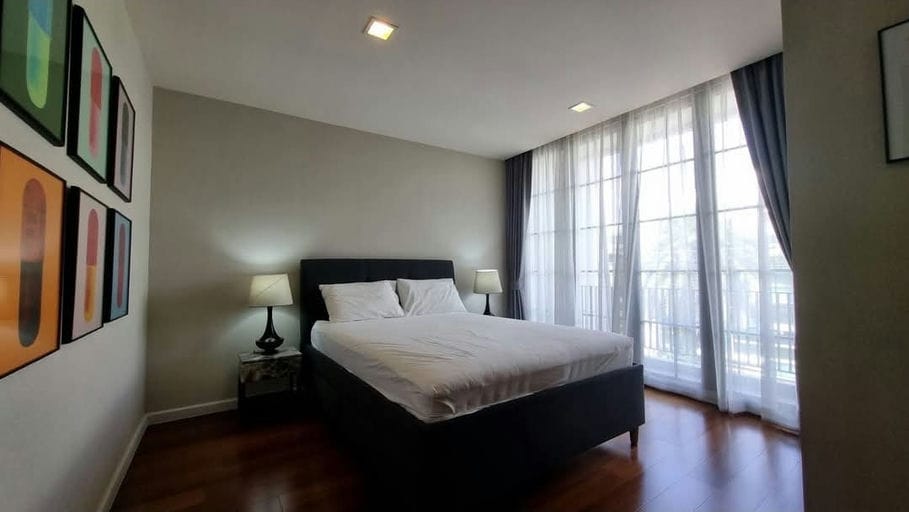 4 Bed · 425 sqm
