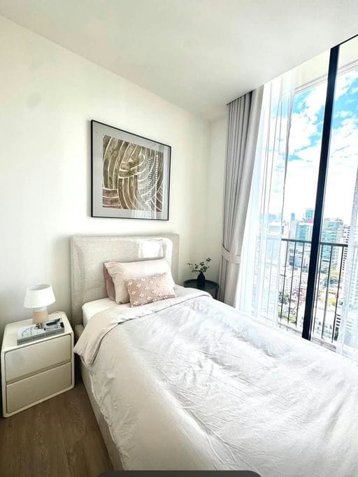 Simplex · Floor 25 · 58 sqm — 12