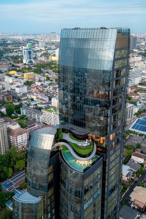 Aestiq Thonglor — 18